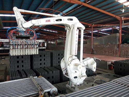 新型環(huán)保建材加盟 綠色轉(zhuǎn)型中的機(jī)遇與挑戰(zhàn)